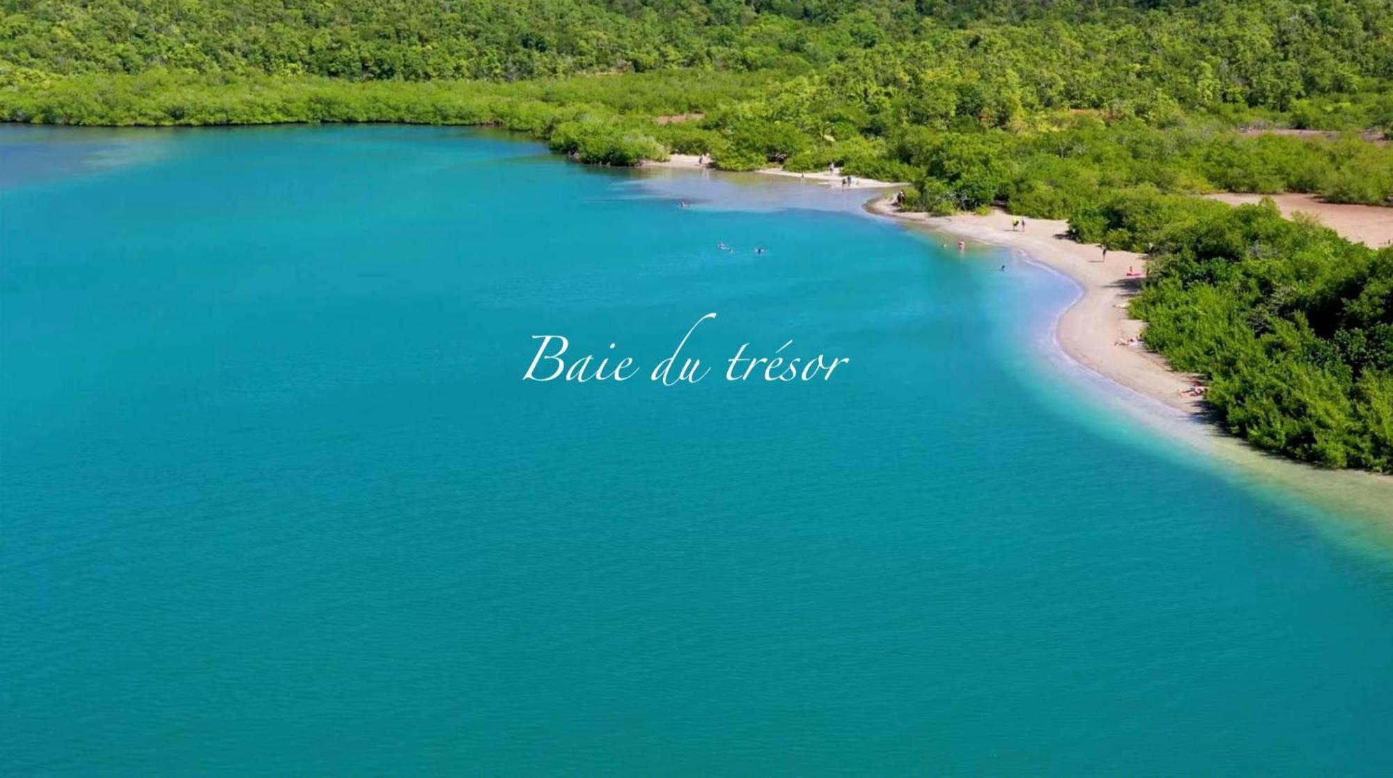 Les Bungalows De La Plage La Trinite Bagian luar foto